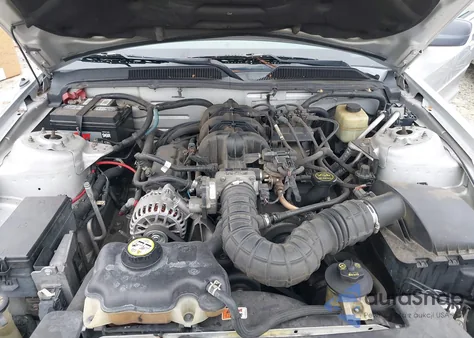 2006 Ford Mustang V6 from USA, damaged, VIN 1ZVFT80N965109030